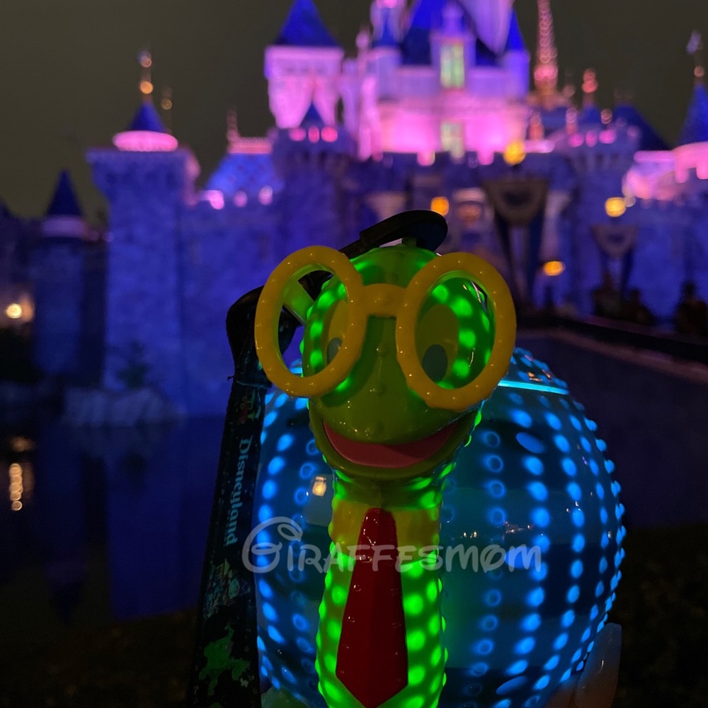 Disney Disneyland Main Street Electrical Parade 50th Turtle Light Up Sipper Cup